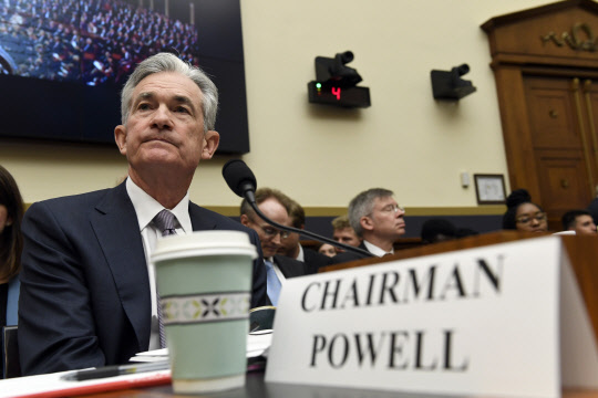 의회 출석한 제롬 파월 의장[AP=연합뉴스]